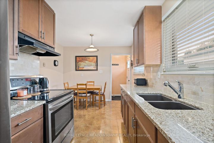Photo 16 at 73 Jefferson Road, Northgate, Brampton