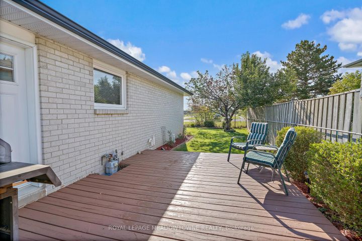 Photo 32 at 73 Jefferson Road, Northgate, Brampton