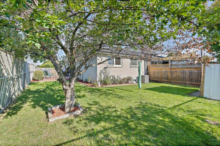 Photo 36 at 73 Jefferson Road, Northgate, Brampton