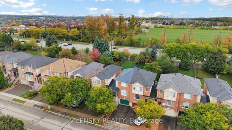 Photo 1 at 124 Foxfield Crescent, Patterson, Vaughan