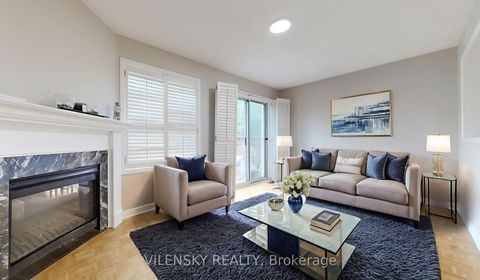 Photo 3 at 124 Foxfield Crescent, Patterson, Vaughan