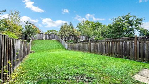 Photo 15 at 124 Foxfield Crescent, Patterson, Vaughan