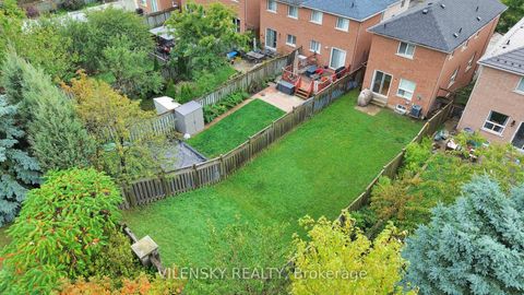 Photo 17 at 124 Foxfield Crescent, Patterson, Vaughan