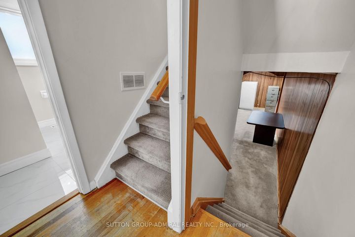 Photo 28 at 38 Frankton Crescent, York University Heights, Toronto