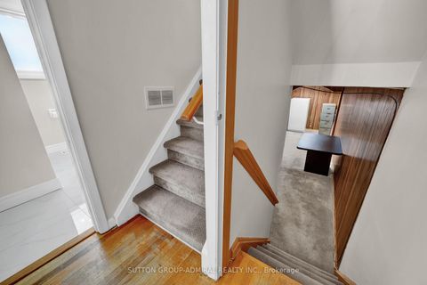 Photo 28 at 38 Frankton Crescent, York University Heights, Toronto