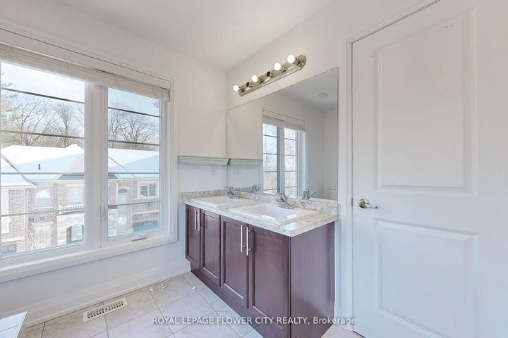 Photo 12 at 2 Summerbeam Way, Brampton West, Brampton