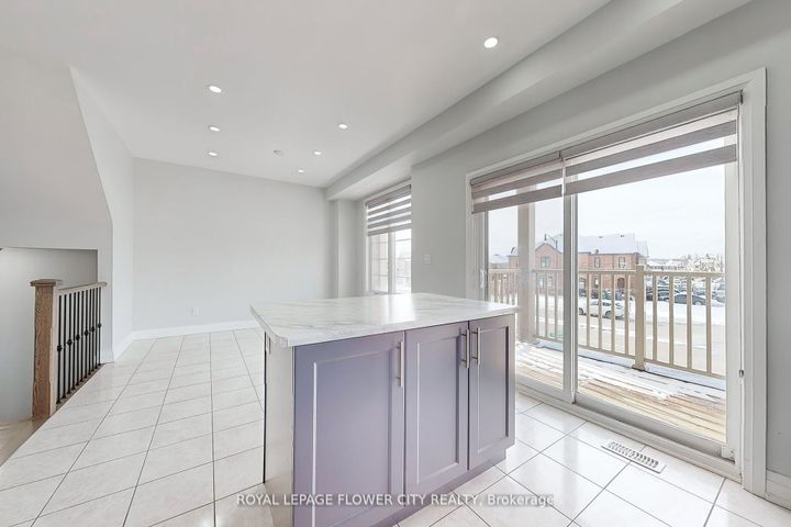 Photo 21 at 2 Summerbeam Way, Brampton West, Brampton