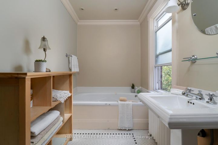 Photo 36 at 181 Indian Road, Swansea, Toronto