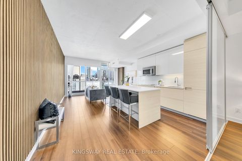 Photo 1 at 911 - 210 Simcoe Street, Chinatown, Toronto