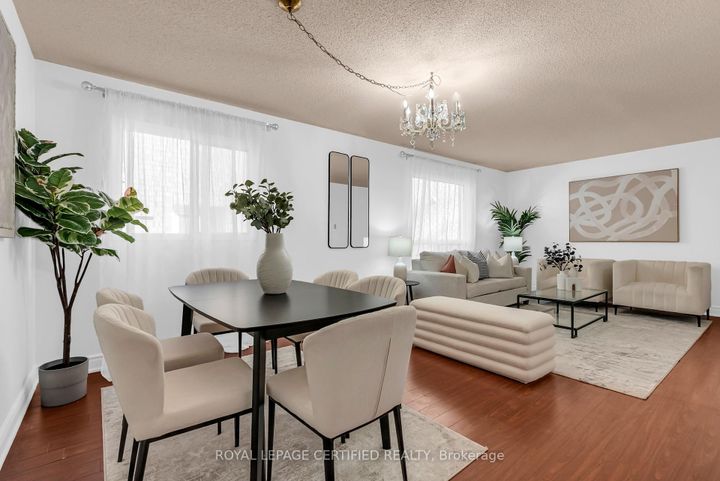 Photo 11 at 5513 Holbrook Road, Central Erin Mills, Mississauga
