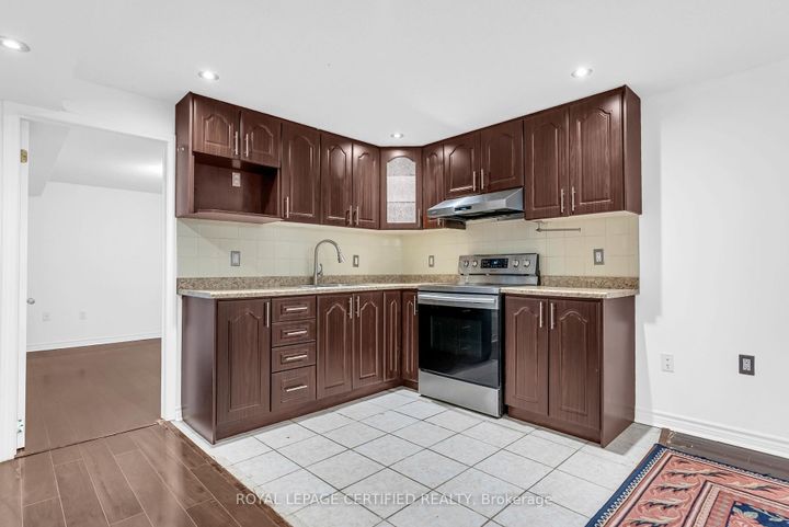 Photo 41 at 5513 Holbrook Road, Central Erin Mills, Mississauga