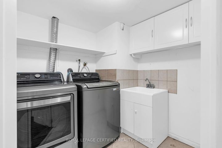 Photo 45 at 5513 Holbrook Road, Central Erin Mills, Mississauga