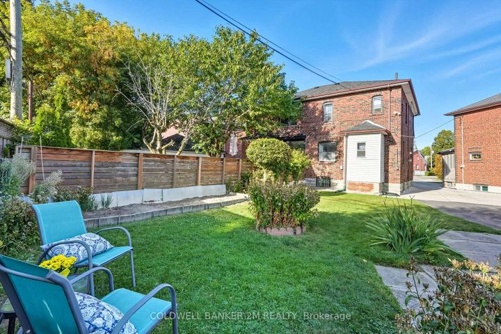 Photo 24 at 20 Coates Avenue, Oakwood Village, Toronto