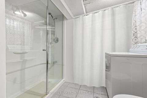 Photo 21 at 20 Coates Avenue, Oakwood Village, Toronto