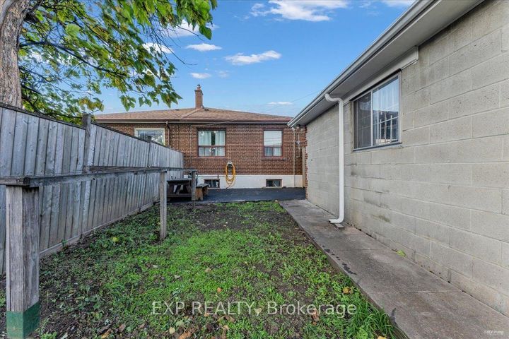 Photo 43 at 21 Kanarick Crescent, Jane Heights, Toronto