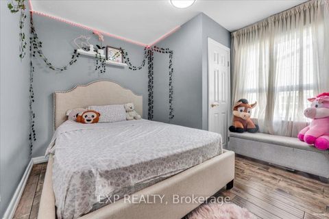 Photo 20 at 21 Kanarick Crescent, Jane Heights, Toronto