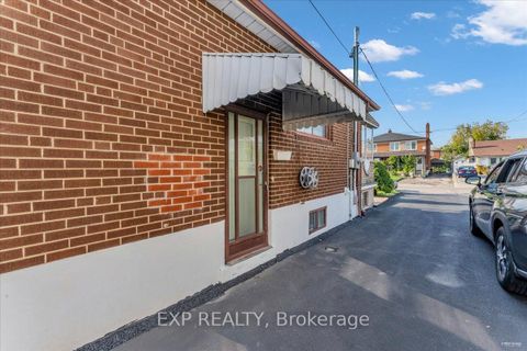 Photo 42 at 21 Kanarick Crescent, Jane Heights, Toronto