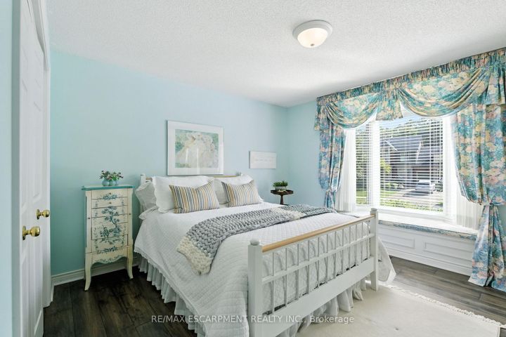 Photo 20 at 1104 Crofton Way, Tyandaga, Burlington