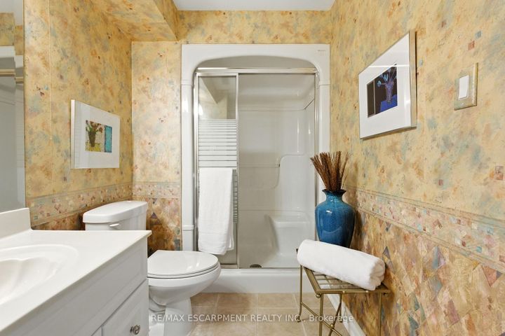 Photo 34 at 1104 Crofton Way, Tyandaga, Burlington