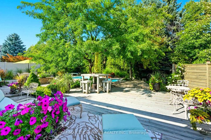Photo 37 at 1104 Crofton Way, Tyandaga, Burlington