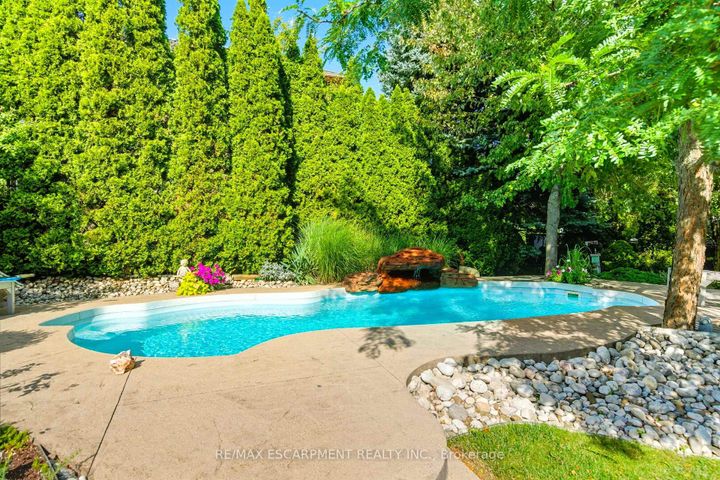 Photo 41 at 1104 Crofton Way, Tyandaga, Burlington