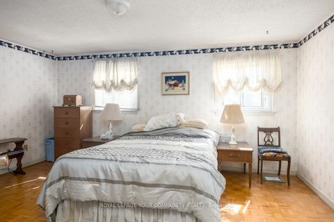 Photo 17 at 42 Lillooet Crescent, North Richvale, Richmond Hill