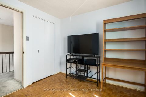 Photo 20 at 42 Lillooet Crescent, North Richvale, Richmond Hill