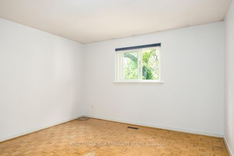 Photo 21 at 42 Lillooet Crescent, North Richvale, Richmond Hill