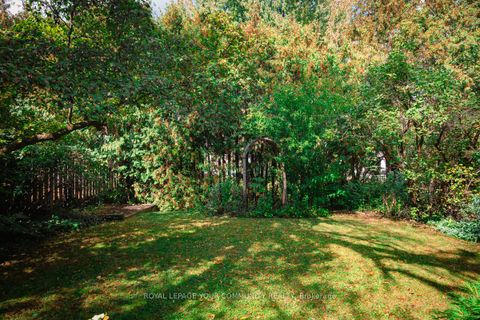 Photo 32 at 42 Lillooet Crescent, North Richvale, Richmond Hill