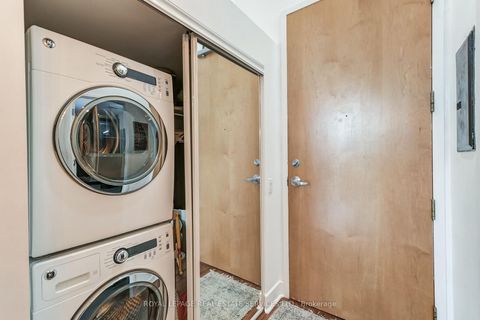 Photo 8 at 126 - 1001 Roselawn Avenue, Belgravia, Toronto Photo 8 at 126 - 1001 Roselawn Avenue, Belgravia, Toronto