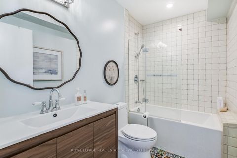 Photo 27 at 126 - 1001 Roselawn Avenue, Belgravia, Toronto