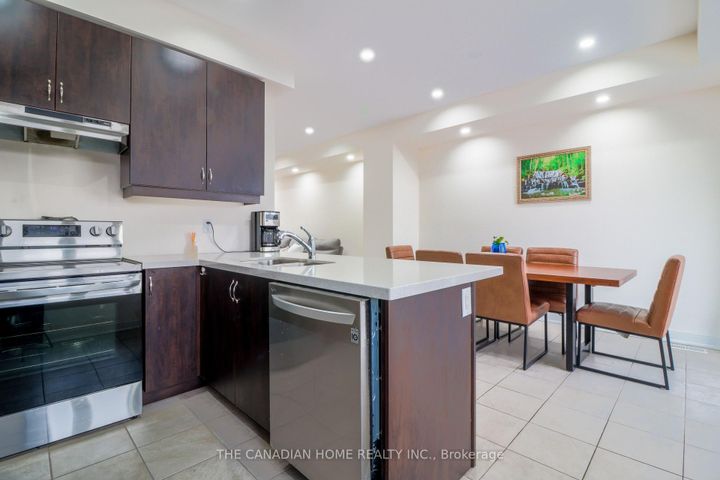 Photo 11 at 433 Veterans Drive, Northwest Brampton, Brampton