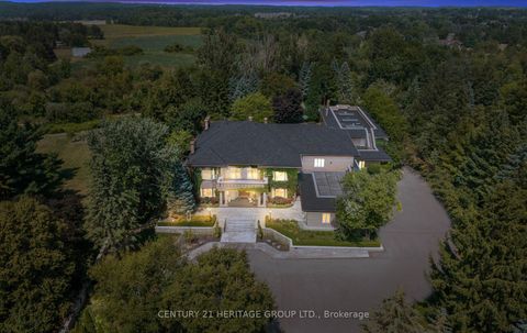 Photo 3 at 150 Collard Drive, King City, King Photo 3 at 150 Collard Drive, King City, King