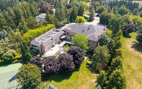 Photo 4 at 150 Collard Drive, King City, King Photo 4 at 150 Collard Drive, King City, King