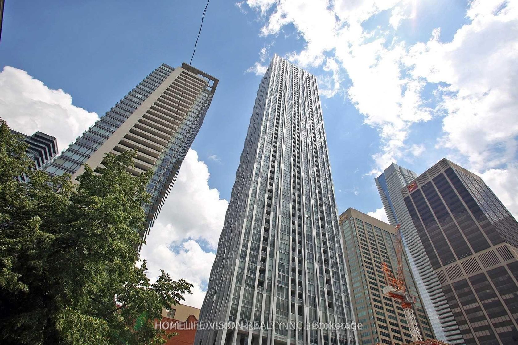 2009 - 1 Yorkville Avenue, Annex, Toronto 