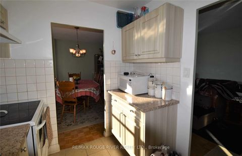 Photo 5 at 303 - 180 Markham Road, Scarborough Village, Toronto