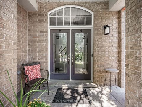 Photo 1 at 130 Innville Crescent, BR Bronte, Oakville