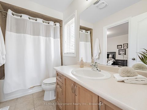 Photo 24 at 130 Innville Crescent, BR Bronte, Oakville