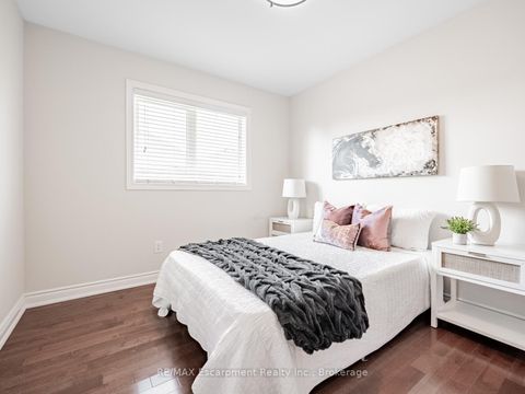Photo 27 at 130 Innville Crescent, BR Bronte, Oakville