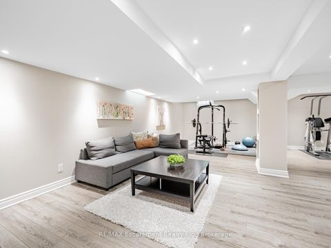Photo 30 at 130 Innville Crescent, BR Bronte, Oakville
