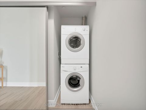 Photo 12 at 1802 - 88 Sheppard Avenue E, Willowdale East, Toronto