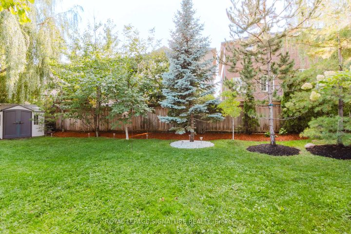 Photo 30 at 49 Carnoustie Crescent, Jefferson, Richmond Hill