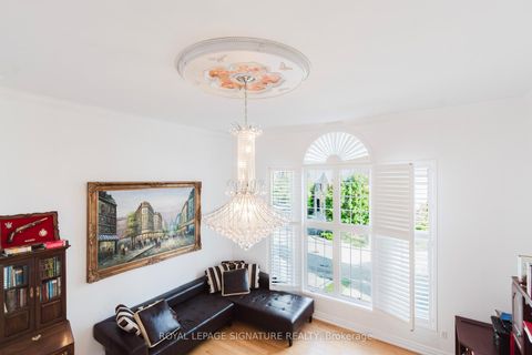 Photo 18 at 49 Carnoustie Crescent, Jefferson, Richmond Hill