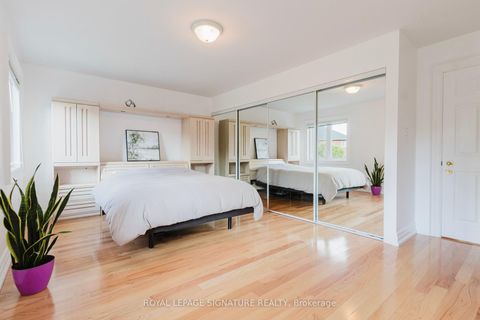 Photo 23 at 49 Carnoustie Crescent, Jefferson, Richmond Hill