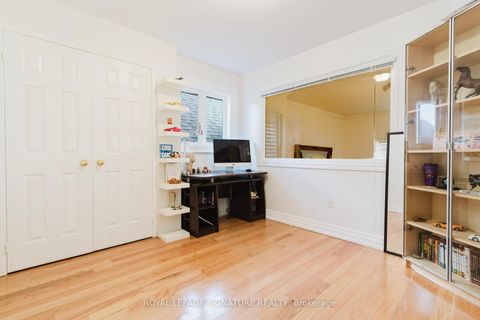 Photo 26 at 49 Carnoustie Crescent, Jefferson, Richmond Hill