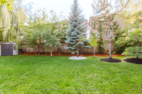 Photo 30 at 49 Carnoustie Crescent, Jefferson, Richmond Hill