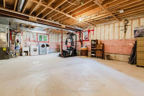 Photo 33 at 49 Carnoustie Crescent, Jefferson, Richmond Hill