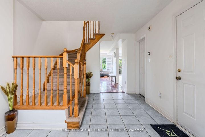 Photo 4 at 22 Panama Place, Bram East, Brampton