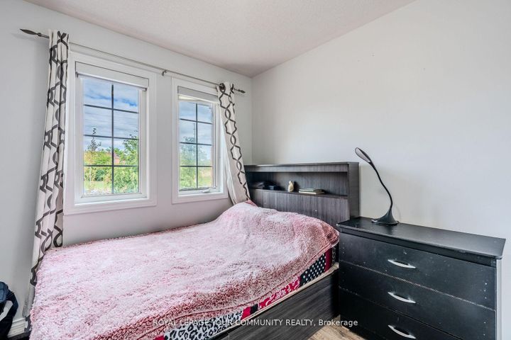 Photo 14 at 22 Panama Place, Bram East, Brampton