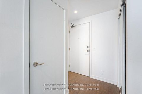 Photo 4 at 3001 - 55 Mercer Street, Waterfront Communities C1, Toronto